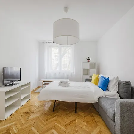Polna 84 Comfy Apartment